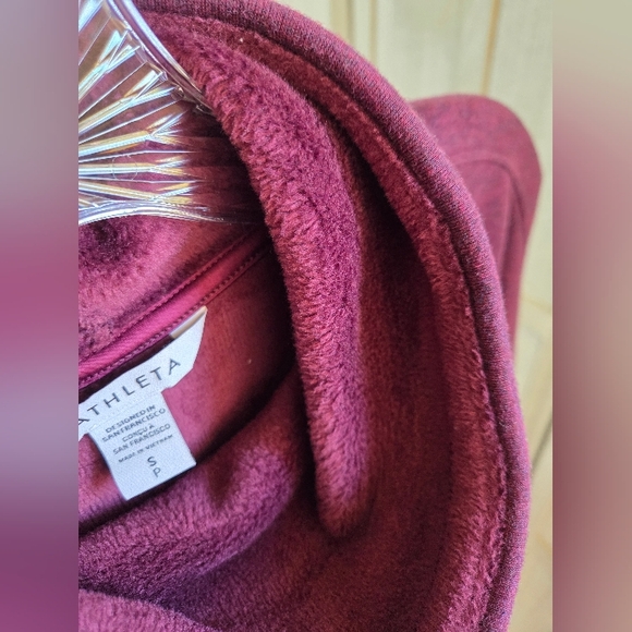 Athleta Womens Cozy Karma Funnel Neck Sweatshirt Burgundy Size Small Pockets - Picture 5 of 13